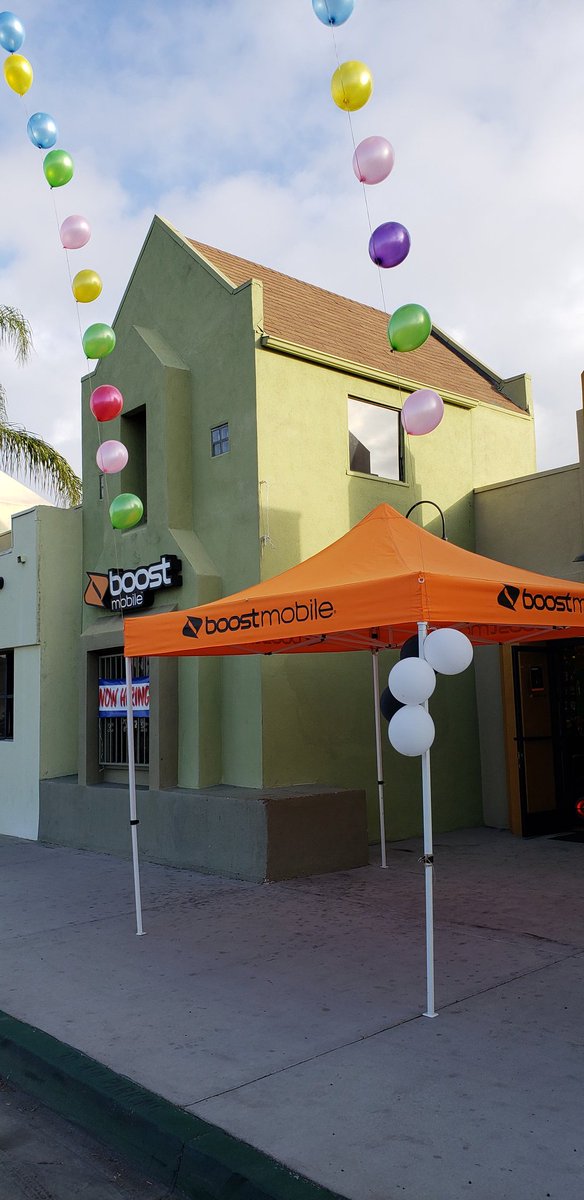 gusito714's tweet image. We are ready and open for bussines #orangefriday #boostnation #boostmobile @noreen_vip @Alicia_SPG @DaveBerginVIP @CGuzmanVIP
