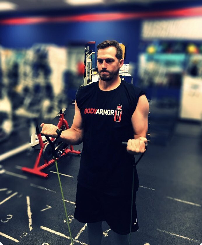 dullsnacks11's tweet photo. Post Thanksgiving workout!
#bodyarmor #switchtobodyarmor #obsessionisnatural #teambodyarmor https://t.co/PudT5c8XBd