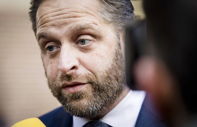 dmkeesenberg's tweet photo. Stop stemmingmakerij tegen contractvrije zorgverleners #zorg #dietist #logopedie #actiefysio #politiek #eerstelijnszorg https://t.co/qF2jcS2eP8 https://t.co/6dj4qBrDgf