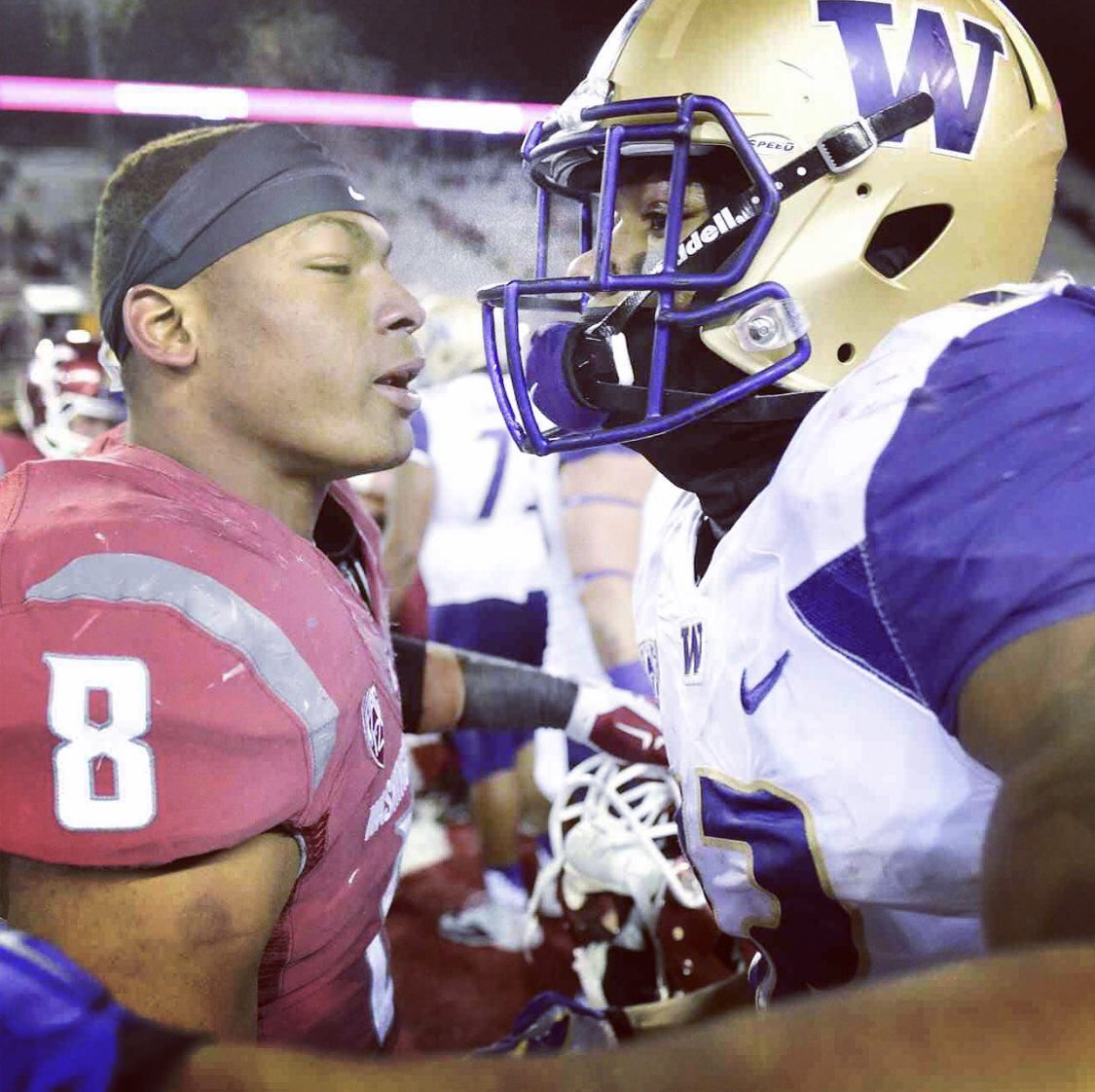 JeremiahMA8's tweet photo. This shall be an EPIC game tonight! #UWvsWSU #BringTheTrophyBack #GoCougs #KeepItGoing https://t.co/n26BMCfBWR