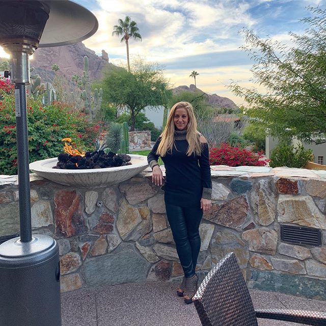Melanyb12's tweet photo. Arizona showing off. So much beauty @sanctuaryaz_ 🙋🌵
.
.
.
.
.
.
#sanctuaryaz #prayingmonk #paradisevalley #paradisevalleyaz #scottsdale #scottsdaleaz #arizonaliving #lifestyleblogger #fashionista #fashionblogger #allblackeverything #whatiwore #style… https://t.co/sufuajfoks https://t.co/CngUsatW7p