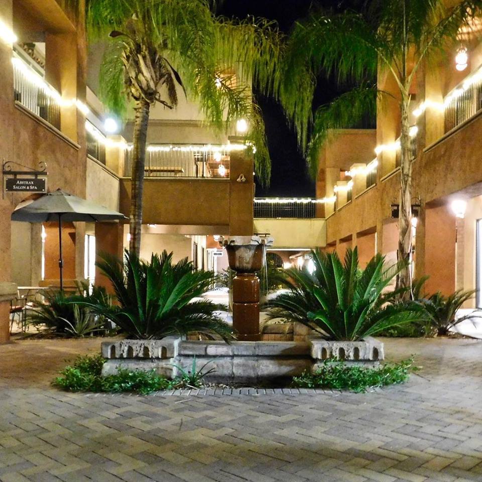 TRUSTArtDesign's tweet photo. NOW OPEN IN TUCSON - Stop by the @FlyingLeapWines tasting room at #PlazaPalomino in #Tucson #AZ to see our newest #fineart #gallery in Arizona! (SE Corner of Fort Lowell &amp; Swan) #azart #abstractart #tucsonarizona #art #arizona https://t.co/Z8xxWWMaaP