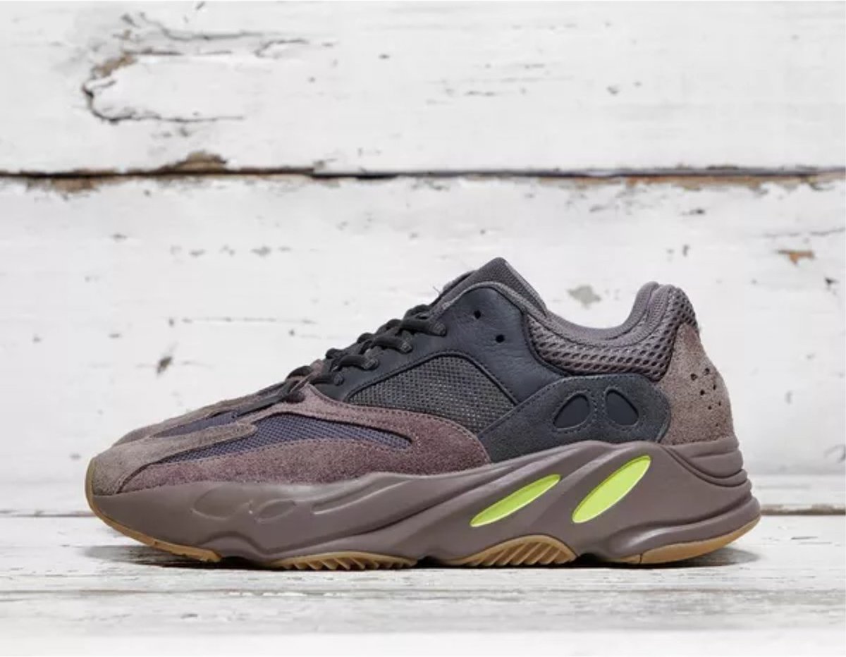 yeezy 700 sesame