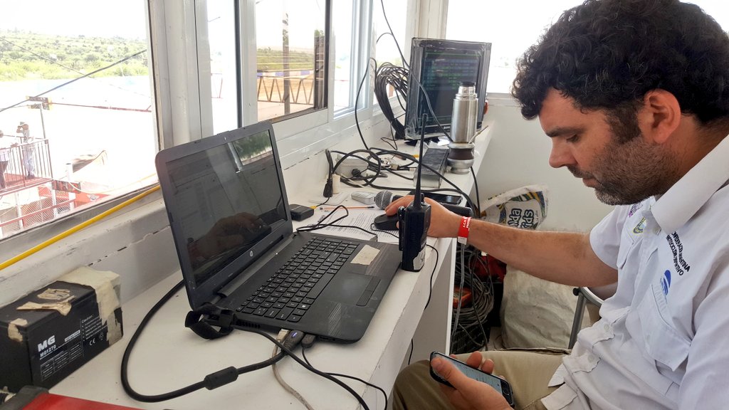 matitroncosolr's tweet photo. En los controles junto a la #CAMOD @SuperbikeArg #LaRioja https://t.co/G2Xjx0eBH2