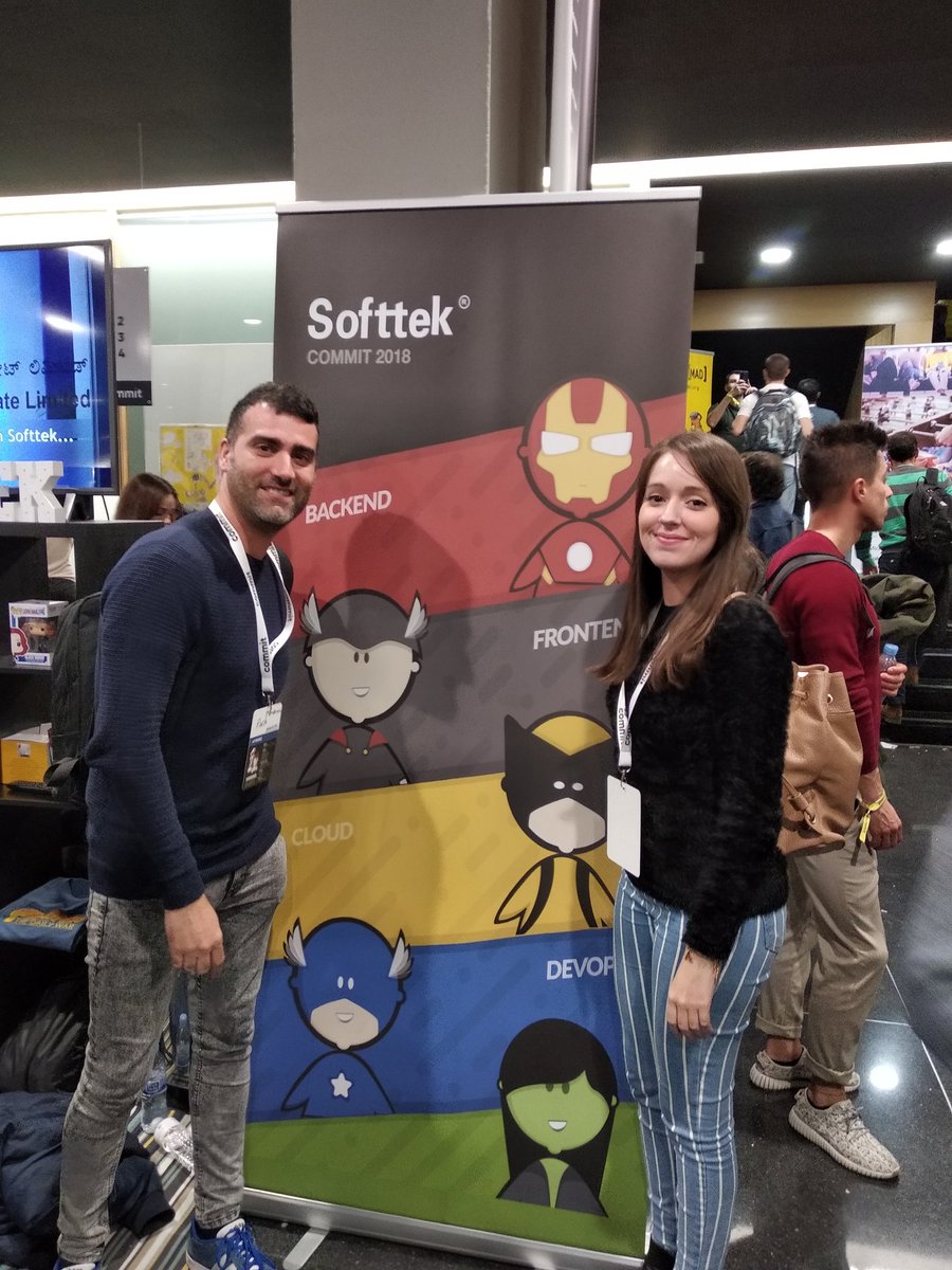 mcgarcia_wq's tweet photo. #THEDAILYWAR #LASDEVELOPERS #LOSDEVELOPERS en la Commit Confirmar 2018! https://t.co/M88X1H1sre