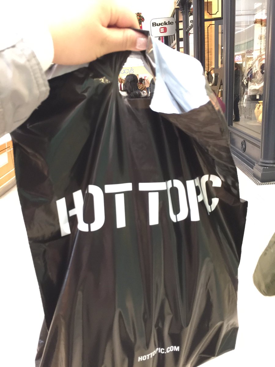 juliiejong's tweet photo. @OfficialMonstaX
Guess what I bought for the #JingleBall #MONBEBE FOREVER!!! #MONSTA_X @STARSHIPent
#ExcelEnergyCenter
🐻🐰🐶🐹🐢🐝🐺 https://t.co/3vj6lRq4px