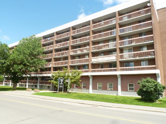 PrimecorpPM's tweet photo. BLACK FRIDAY DEAL!!
Coach Tower is offering your second month free rent for those who sign a lease before December 1st! 
One bedroom units available for $1450.00 all utilities included. 
Inquire now by emailing: aduncan@primecorp.ca
Visit: https://t.co/soTZlQbH7W https://t.co/z7xAfiNeFx