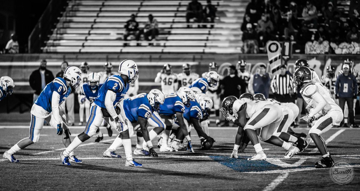 Coach_Jonez's tweet photo. I’m thankful for this group of young men known as “GMG.” They make me realize why I chose to coach. Nothing more exciting than watching them do their thing on the field every Friday night. It’s Game Day in West Memphis, let’s go! #ForksUp https://t.co/oDfeWm5bkL