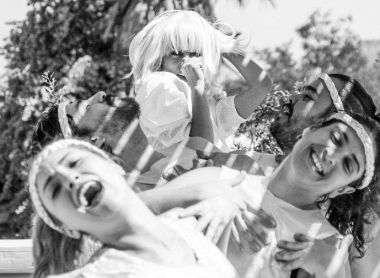 En el marc de la Festa Major de la Sagrera, la @nauivanow ha organitzat per demà una mostra teatral a càrrec de la companyia <a href="/Harinera_teatro/">Harinera</a>. I durant tot el matí, la Fàbrica de Creació obrirà les seves portes per mostrar l'estat de la reforma ➡️ buff.ly/2TExftU