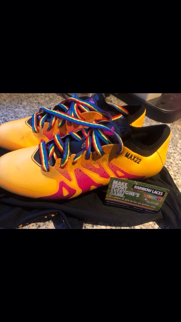 benwalkerpt's tweet image. Showing my support!! @gareththomas14 @RainbowLacesUK