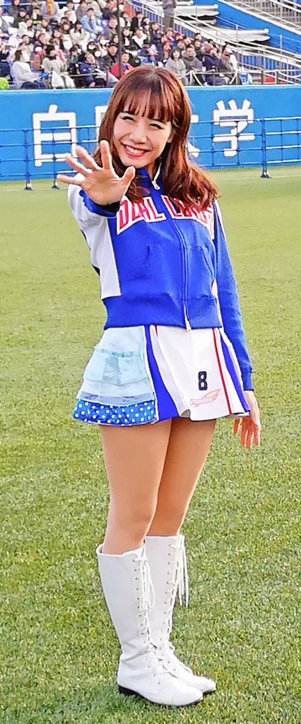 pk_momone2's tweet photo. 今季卒業メンバー、
Passion背番号8｢ASAGI｣。

｢ハイ、チーズ｣より笑顔になれる、ASAGIスマイルカメラマン。

1年間お疲れさまでした😌

#Swallows
#Passion
#8ASAGI
#スワローズファン感 https://t.co/UtjfpqDFyV