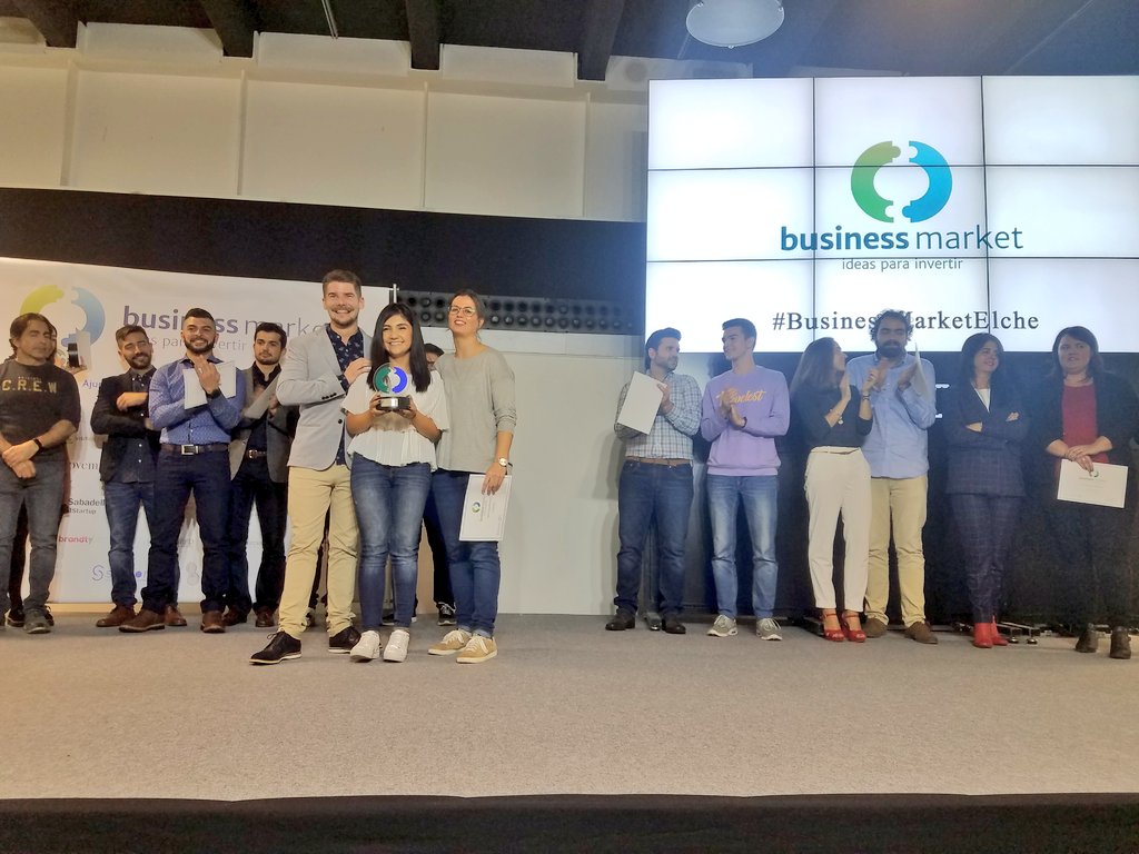 PcientificoUMH's tweet photo. Y los dos premiados en esta edición del @businessmarket_ son: El Granjero Milenial y GarPark.

¡Enhorabuena a ambos! 

Al resto de proyectos, ¡a seguir trabajando! Cerramos con ello este año de emprendimiento en el #BusinessMarketElche. https://t.co/FUpcZ87gUX