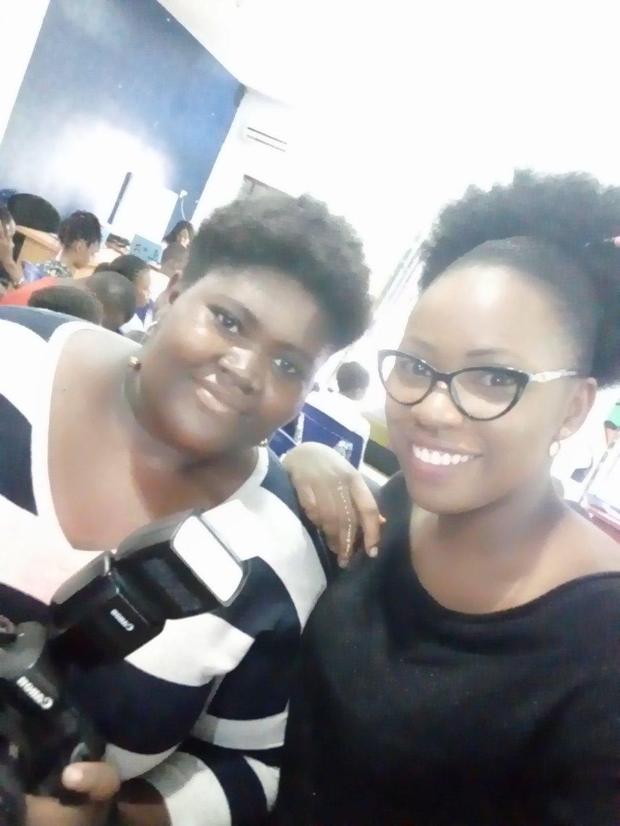 the_ladybella's tweet photo. Meet @daisyonuk2 a full stack web developer. She knows how to do a lot of things including photography 😁
#UyoDribbbleMeetup https://t.co/nexWSgdB8q
