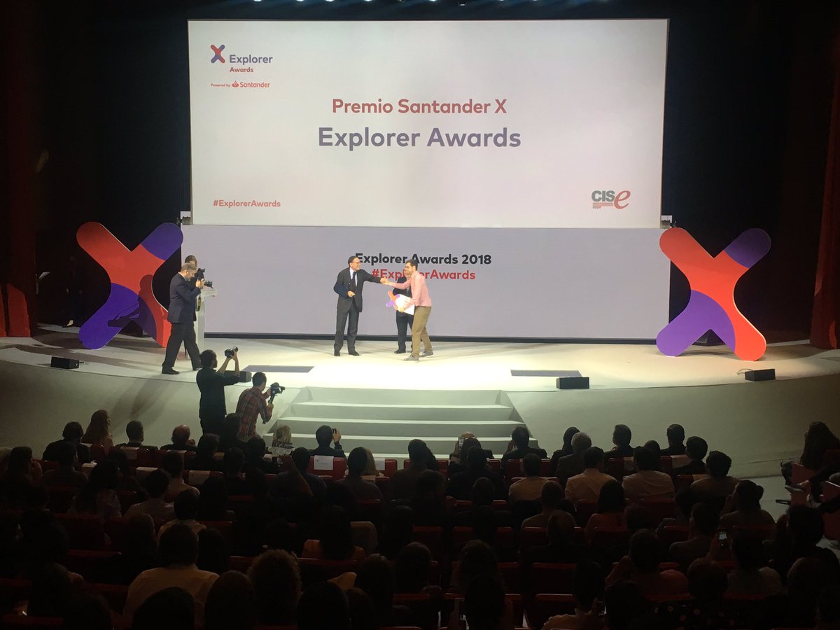ExplorerByX's tweet photo. Y el Primer premio #SantanderX dotado con 30.000€ es para... @rated_power ¡Felicidades! https://t.co/yJ2uENfDa9