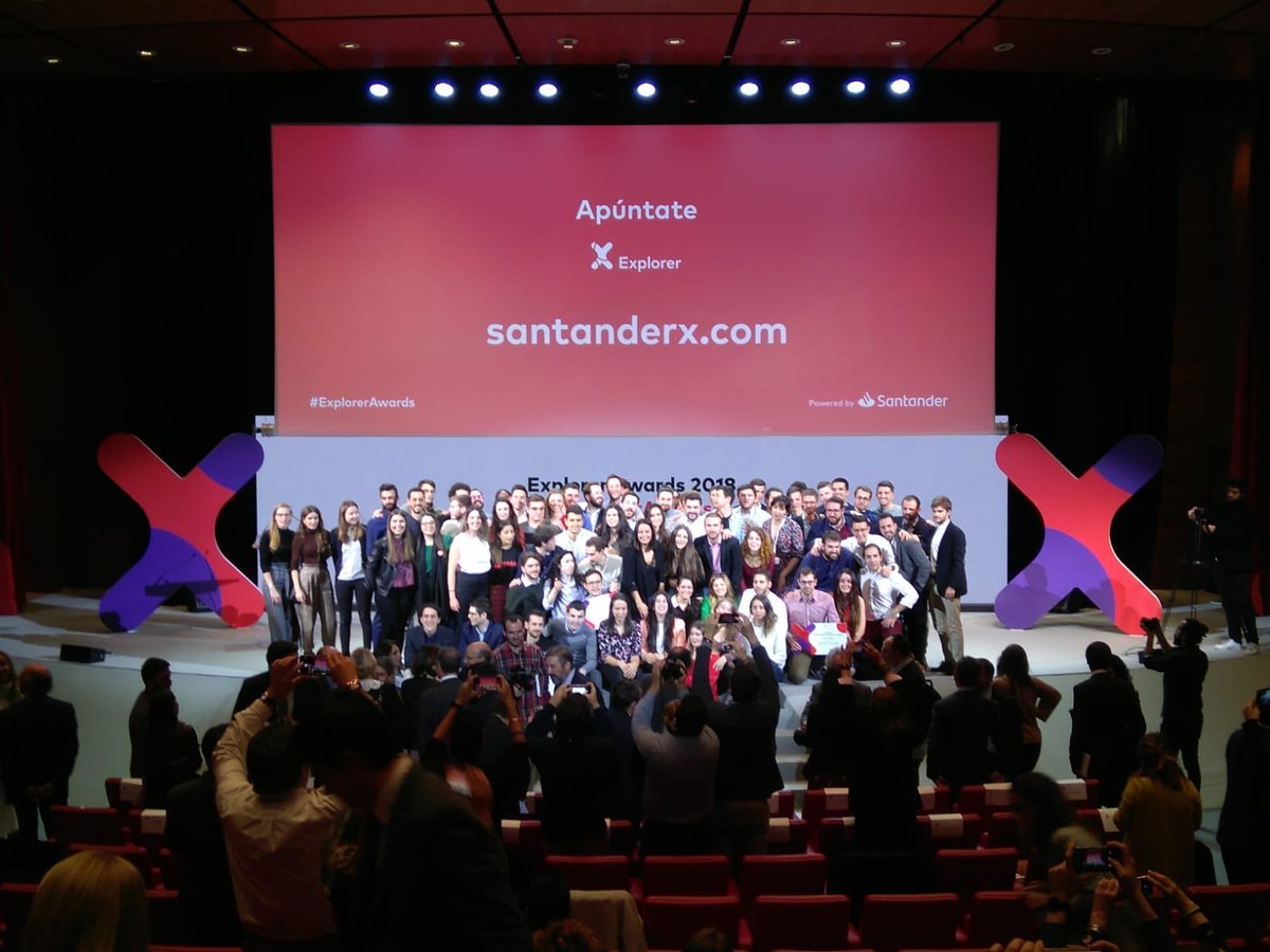 ExplorerByX's tweet photo. Y así damos por finalizada los #ExplorerAwards 2018 ¡Enhorabuena a todos! https://t.co/4tux5lx8HX