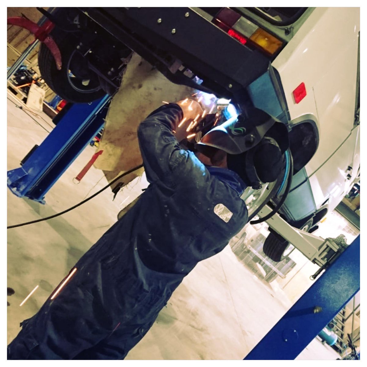 coastvwcampers's tweet image. Ash is trying not to set fire on himself whillst welding in chassis reinforcing plates for this VW T3 Syncro with 3.3ltr Subaru conversion.

#vwsyncro #vwt3syncro #welding #classicvolkswagenservices