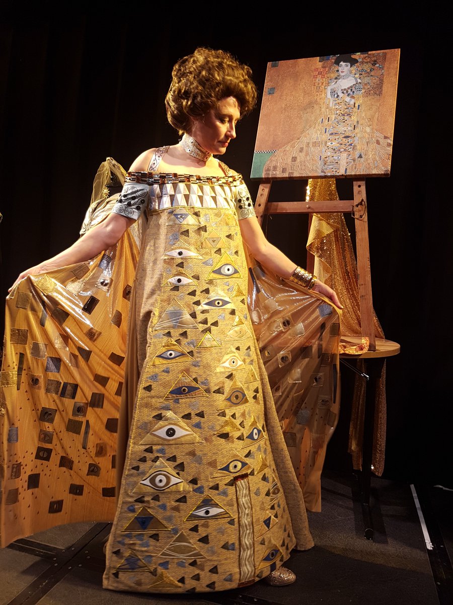 Lucy Adlington (historywardrobe) Twitter