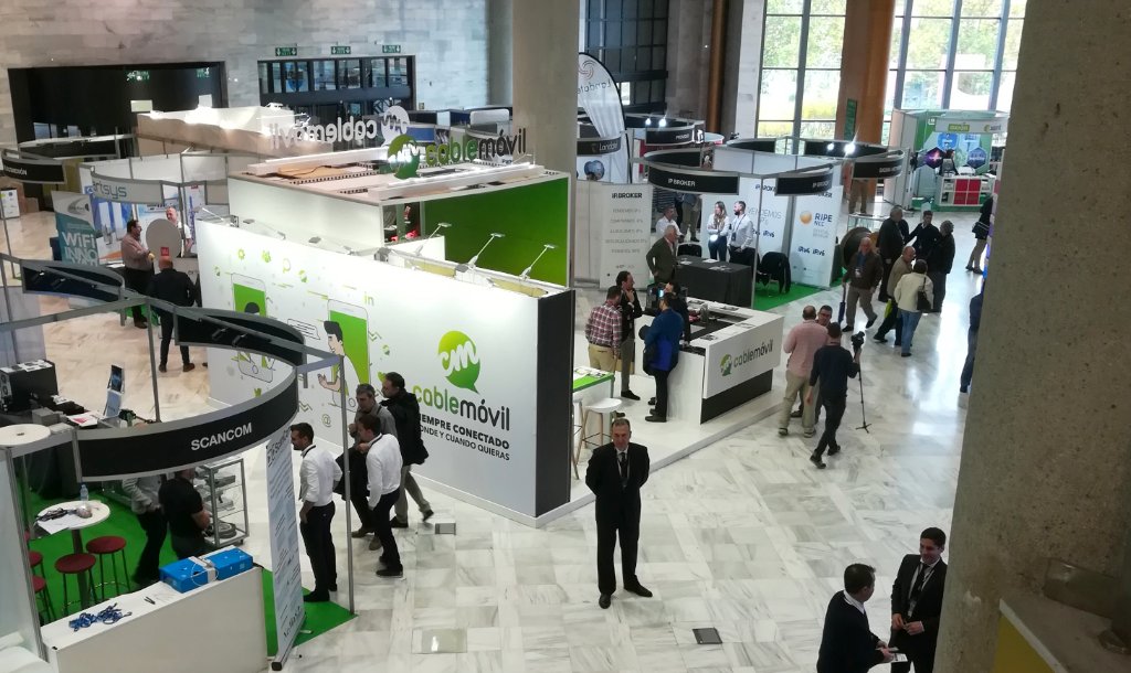 Cable_movil's tweet photo. Una vez más la feria de #ACUTEL2018 llega a su fin.
Dar las gracias a la organización, a todos los patrocinadores y sobre todo a los que os habéis pasado por nuestro stand.
Sin duda, ha sido una experiencia increíble.
¡Hasta el año que viene!👋👋 https://t.co/Ki1or7kVny