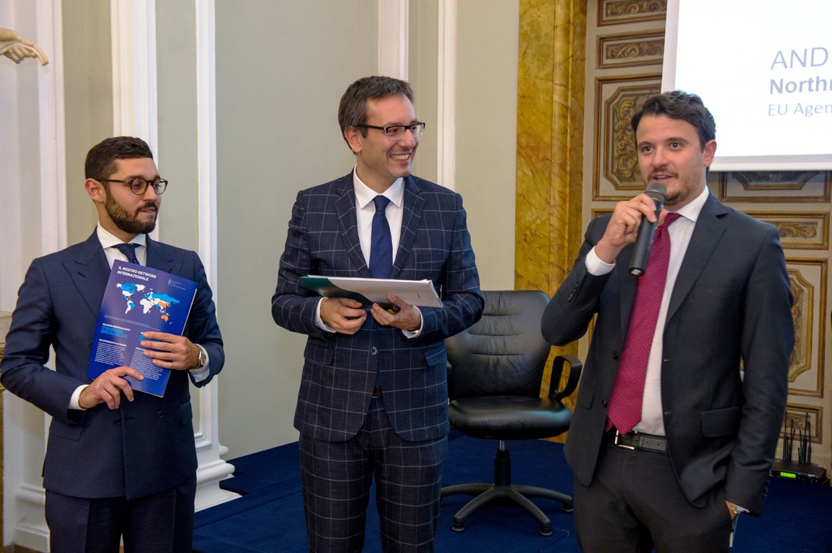 Il Premio #GiovaneManager2018 è stata l’occasione per conoscere da vicino tanti talenti: la loro qualità è più di una speranza per il nostro futuro e per questo lavoriamo affinchè questo Paese torni a investire con decisione nei #giovani