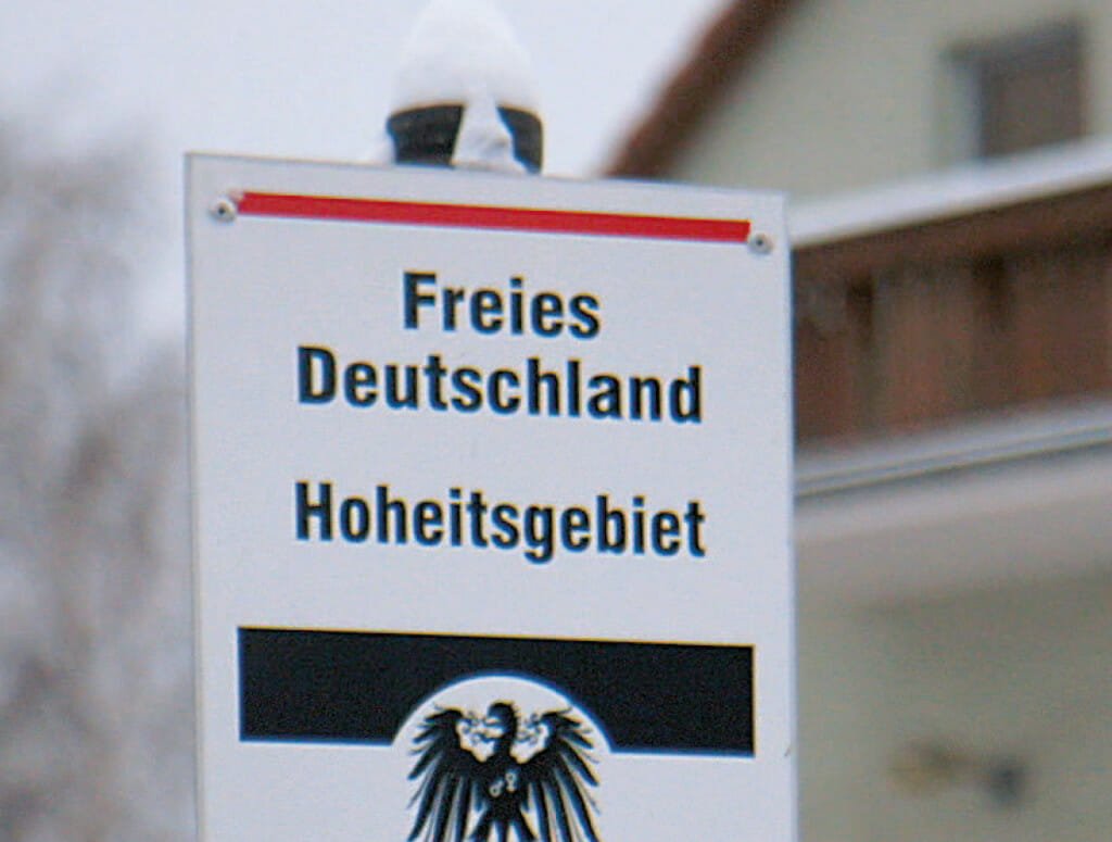 Am 04.12.2018 lädt die <a href="/BoellStiftungBW/">Böll Stiftung BW</a> in Kooperation mit uns zu einer Lesung aus dem Buch „Reichsbürger - Die unterschätzte Gefahr“ ein. Die Lesung findet am 4. Dezember um 20:00 Uhr in der Barbarossa-Buchhandlung (Marstallstr. 3) in Göppingen statt. kgn.li/7Y