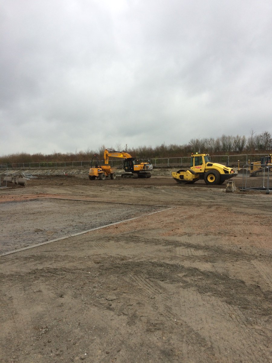 ParkwayMK's tweet photo. Week 9 on Phase 3 at Aston 41, Aston Clinton! #construction https://t.co/gZMxm0Lpwf