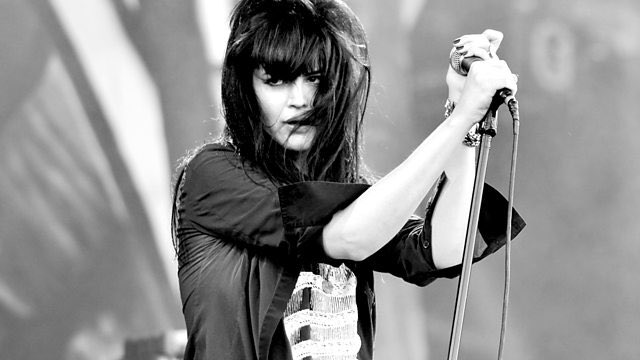 November 23... Happy Birthday Alison Mosshart 