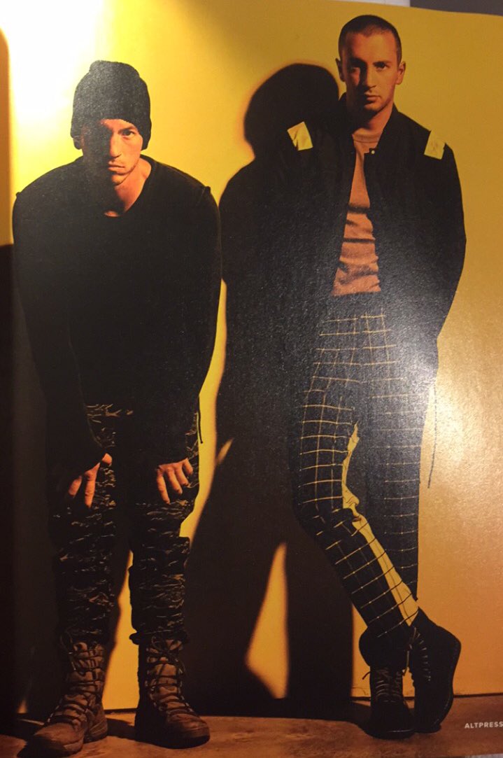 covermejumpsuit's tweet photo. “proving to the planet they weren’t vacuous rock stars or poster boys for depression” 
alternative press doing it right https://t.co/zhiPvtD2iK