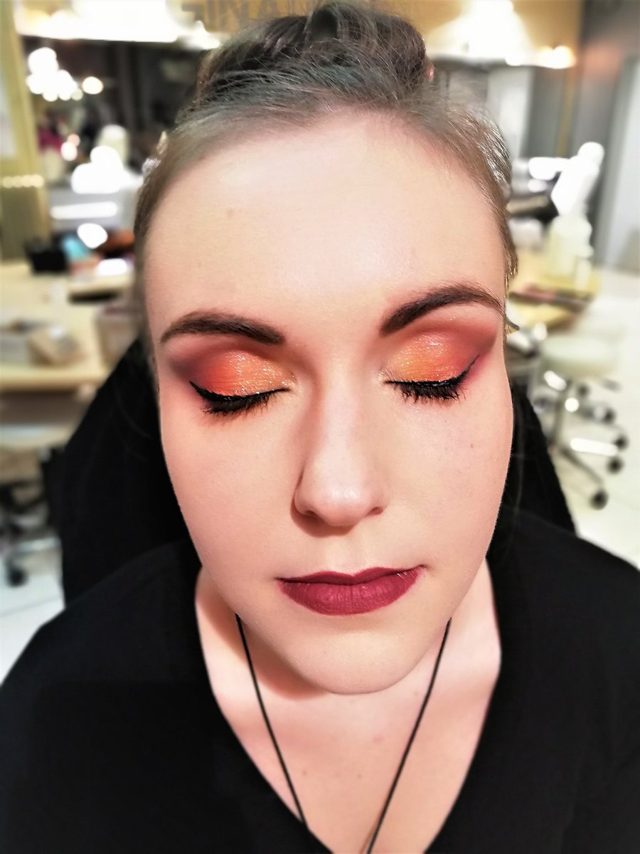 PIGIERCreation's tweet photo. Nos élèves en classe de CAP Premium esthétique Pigier Strasbourg suivent l'expertise #Makeup #Beauté Expert 90 heures, qui leur permet d'avoir des connaissances approfondies dans le domaine du maquillage pro. Cette expertise apporte une haute valeur ajoutée dans le monde pro ! https://t.co/X6n4D5MkW6