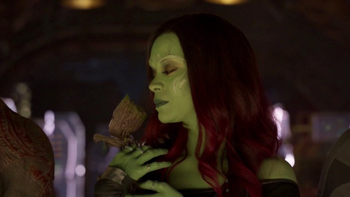 peterquillsI's tweet photo. gamora when she’s parenting groot vs gamora when she’s parenting the rest of the guardians https://t.co/tyqceUZkQ6