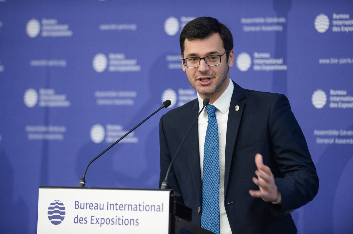 LIVE: "I consider myself lucky to live in a country where almost everyone can read &amp; write [...] Now it's our turn to make things better for others everywhere."

Oleg Amirbayov on #Azerbaijan's present, its human capital development &amp; commitment to help the world.

#WorldExpo2025