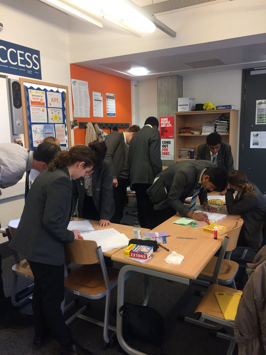 EnglishHHS15's tweet photo. Year 11 peer assessing each other’s creative writing and creating a group story! https://t.co/t5lZ0xS8LU