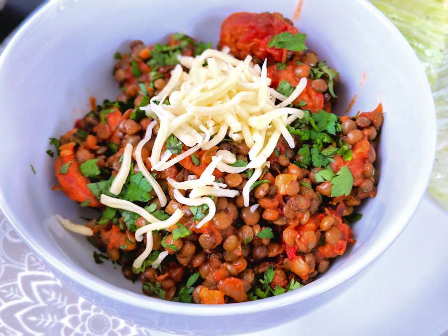 cuisine_fiend's tweet photo. Lentils, chorizo, tomatoes, spicy, hearty, tomatoey, that's my perfect casserole for the murky, foggy weather. And grated cheese on top. https://t.co/JIZzru0rGB #casseroleweather https://t.co/OQso2K0Nm8