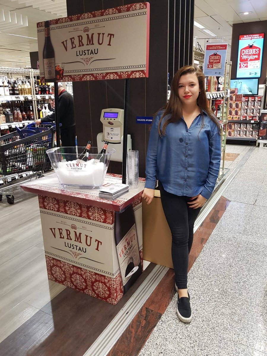 El sábado pasado estuvimos en diversos supermercados de Alcampo, Carrefour o El Corte Inglés en Madrid y Barcelona ofreciendo degustaciones de Vermut Lustau, e informando sobre este producto de gran calidad.
Este sábado volvemos con más Vermut Lustau. ¡Os esperamos! 
#agenciafdi