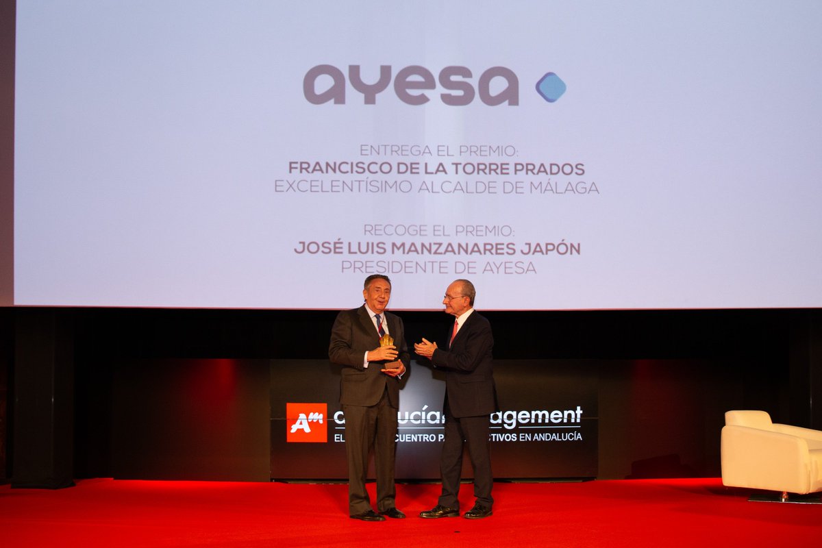 AyesaNews's tweet photo. Ayesa recibe el premio al Desarrollo Empresarial 2018 del foro Andalucía Management. El presidente, Jose Luis Manzanares Japón, recogió ayer el reconocimiento en Málaga. Felicidades también al resto de premiados @Graphestone y @Baeza https://t.co/gLr8KVARm8