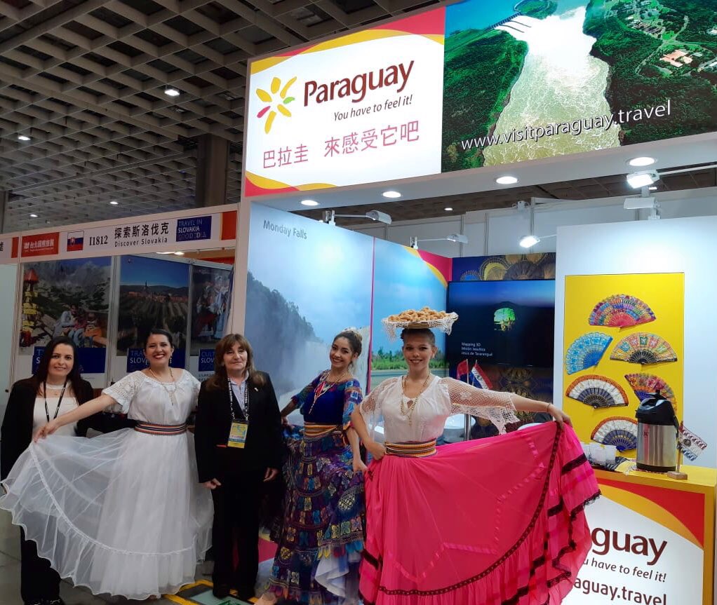 Senatur_Py's tweet photo. Con el objetivo de promover y potenciar nuestro país en el mercado asiático, #Paraguay, con el apoyo de @itaipuparaguay y la embajada en la República de China (Taiwán) @TW_Paraguay, está presente en la Feria Internacional #ITF2018 de Taipéi, desde hoy 23 al 26 de noviembre. https://t.co/7tZNaJLQVt