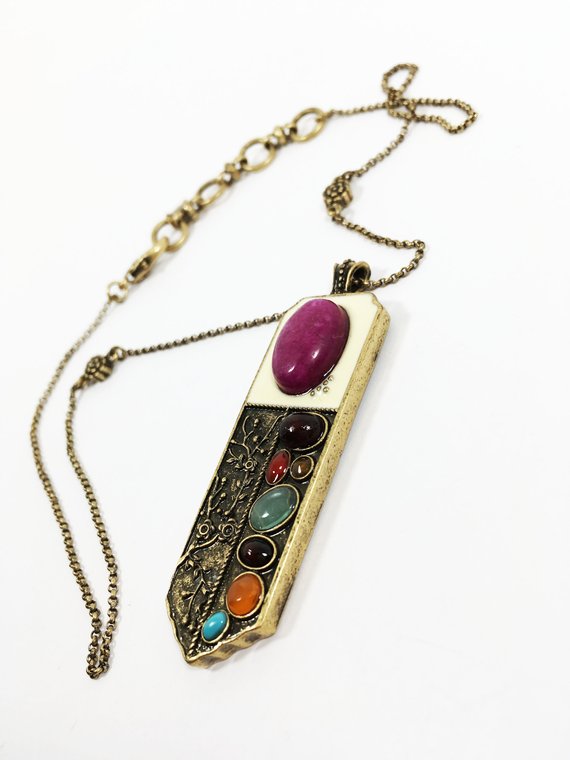 MimisJewlryBTQ's tweet photo. Lucky Brand Floral Chain Pendant Necklace Vintage 1970s Enamel Bar Glass Stones Pink Green Brown Orange Turquoise Ovals Antique Gold Tone #LuckyBrandFloral #FloralChain
$28.00
➤ https://t.co/hgBfGgF2bg https://t.co/6lVxky4z7M