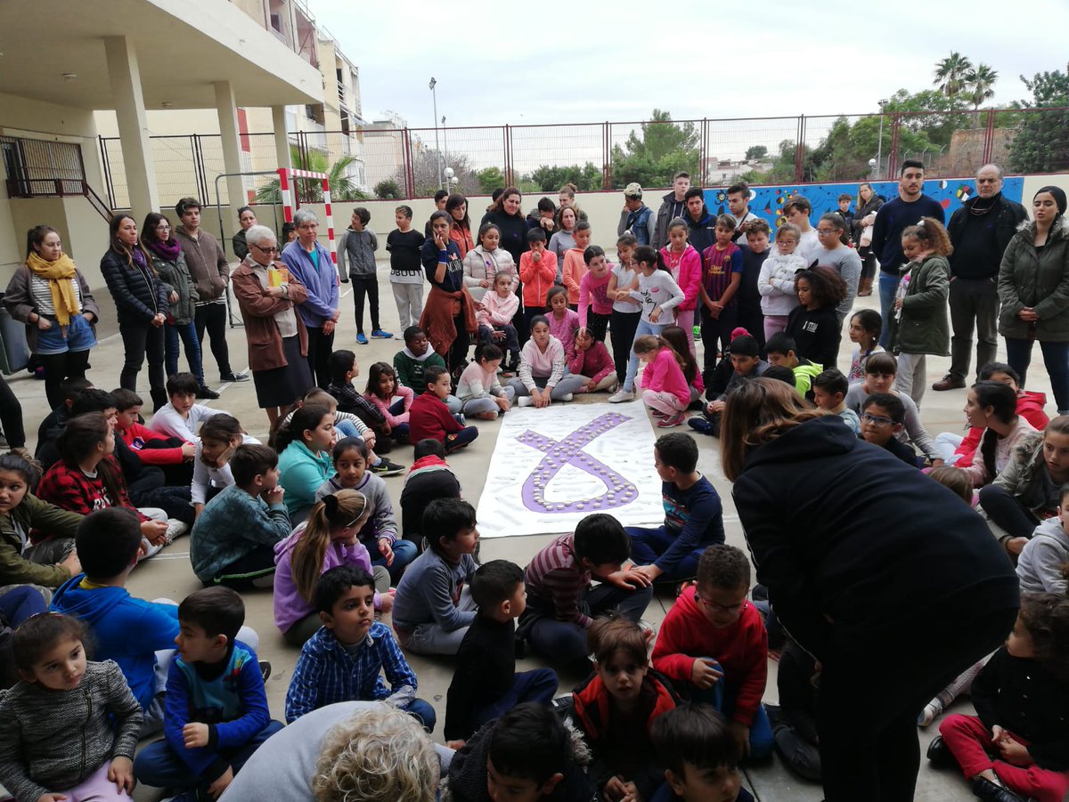 projectenaum's tweet photo. Hoy lectura del manifiesto y minuto de silencio por el Dia Internacional Por la Eliminación de las Violencias hacia las Mujeres en el Anselm Turmeda
#25Noviembre
Gracias a tod@s los participantes https://t.co/klHhFxSa92