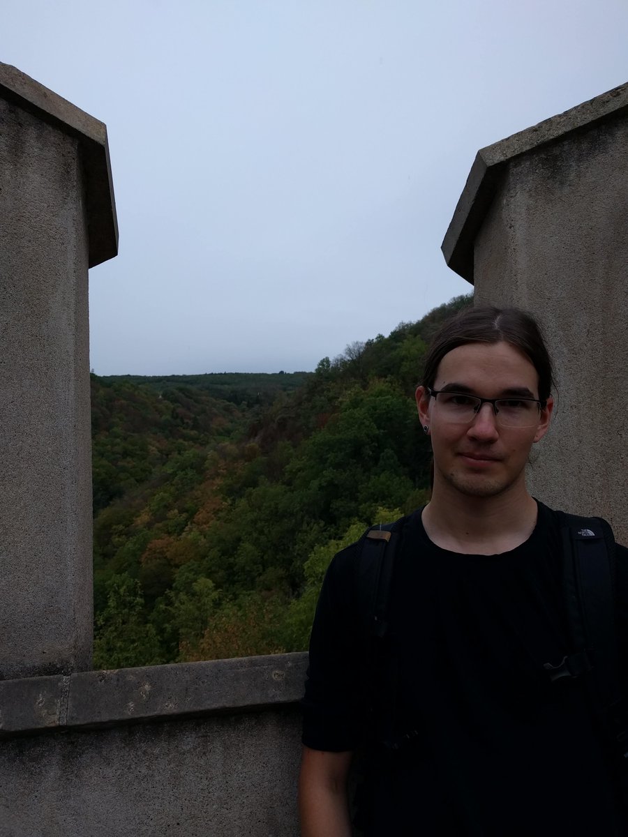 Viimeisenä, muttei vähäisempänä esittelyvuorossa on hallituksemme varajäsen, Joni Niskanen! #Libi #Liberaalinuoret
facebook.com/liberaalinuore…