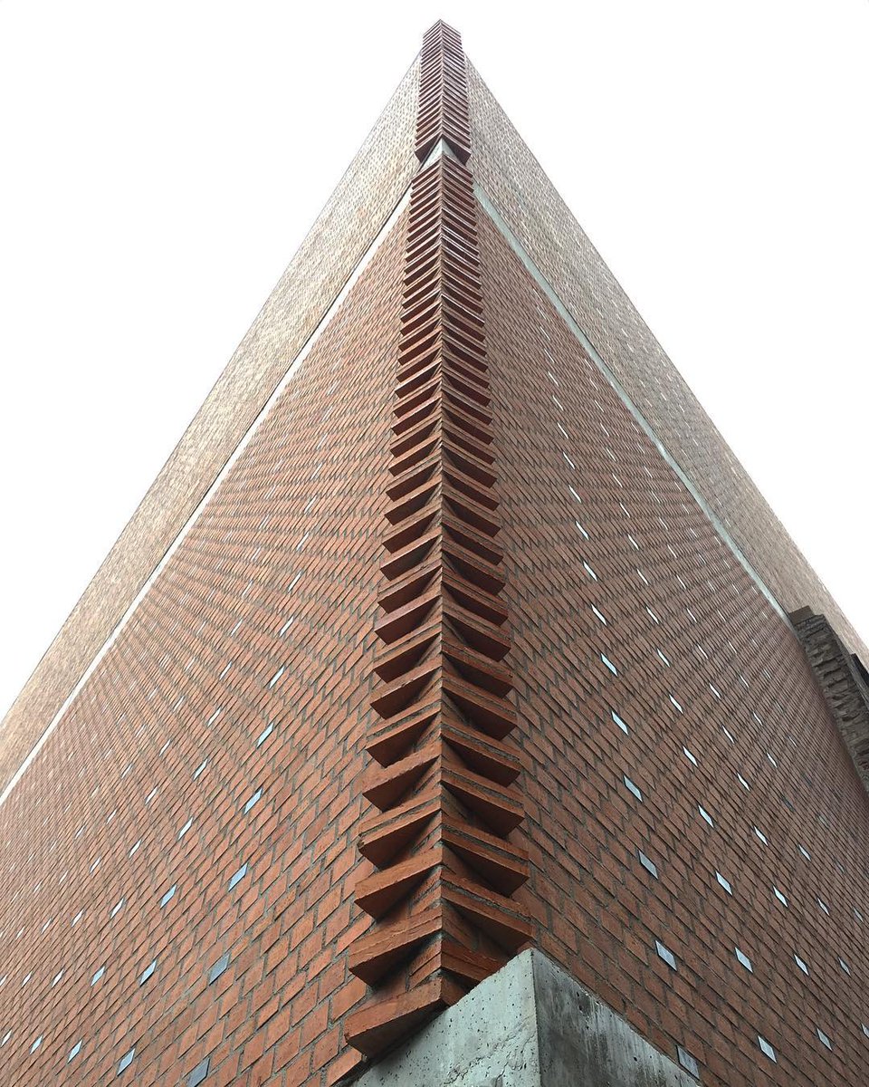 GroupNN's tweet photo. Desvistiendo la arquitectura del @48hopenhouseBCN con #Opengram18. Hoy presentamos las mejores fotos del concurso!
-> https://t.co/F0eLUcefrq
#NNBlog #arquitectura #Opengram https://t.co/TaZQA6zljh