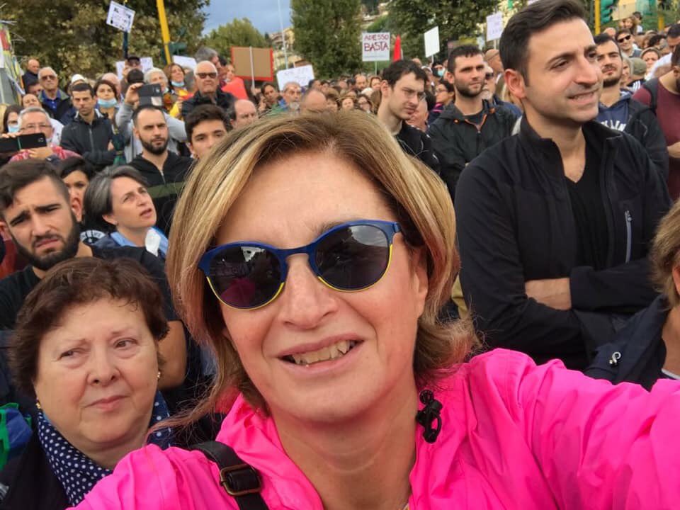 Am_Parente's tweet photo. Il Tmb Salario di Roma deve chiudere. Abbiamo sollecitato insieme al mio collega Andrea Ferrazzi Il Ministro dell’ambiente Costa a riferire urgentissimamente in Senato. Sono passati più di 5 mesi da quando... https://t.co/ZgJ3MMW9iZ #NoTmb https://t.co/JD5hqFcFVX