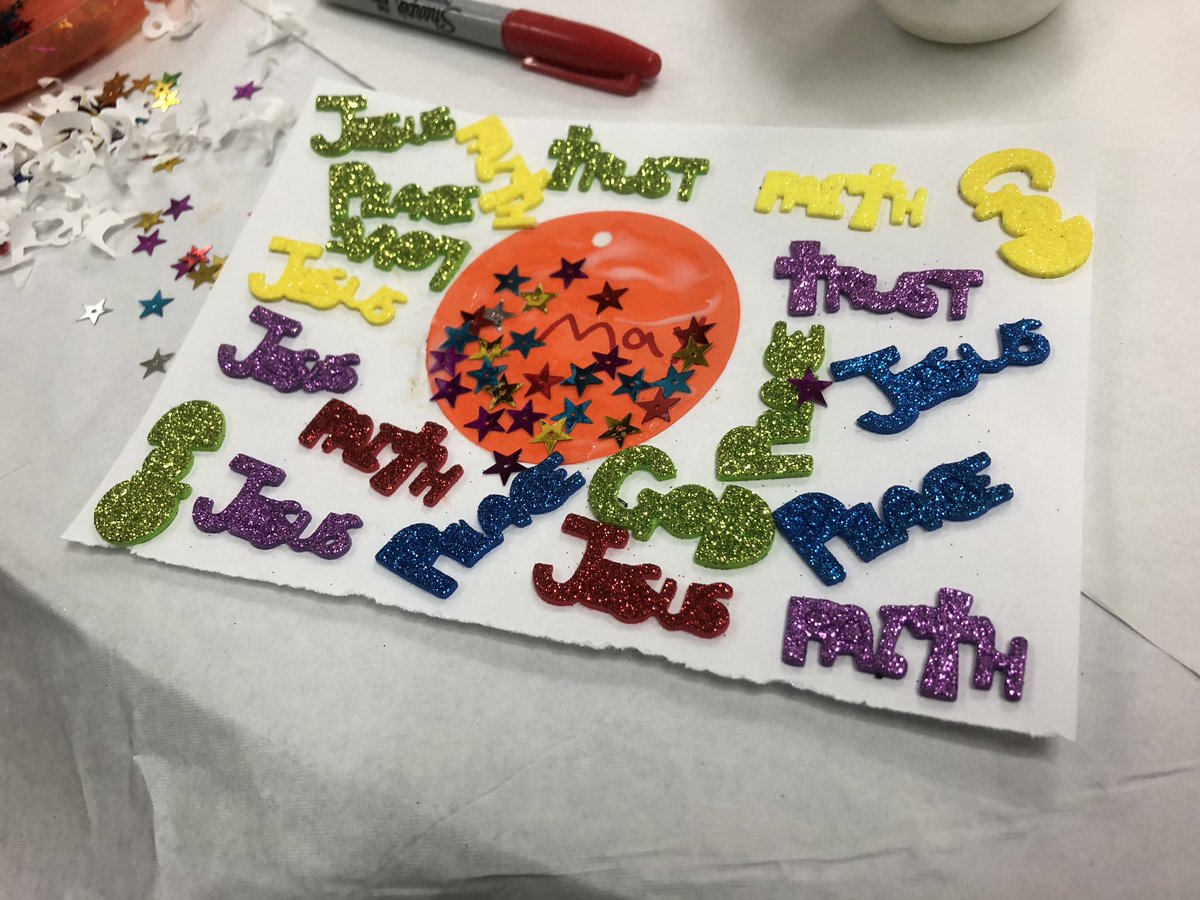 jacksonwendyj's tweet image. #Christcentred #allage #creativity, #hospitality #celebration these are the @MessyChurchBRF #values which we share with our lovely families. If I could add one more it would be #conversation, the joy of a child asking for the word love and sharing that God is love @SouthwarkCofE