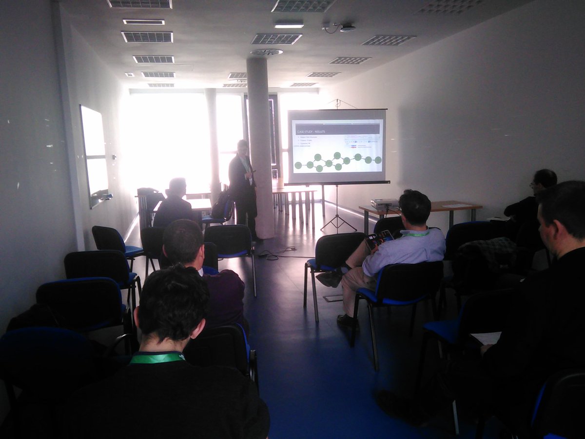 IDEAL2018Madrid's tweet photo. Now session 12C-II Recommender Systems At @IDEAL2018Madrid #AI #Ideal2018Madrid https://t.co/FscNyA5kjp