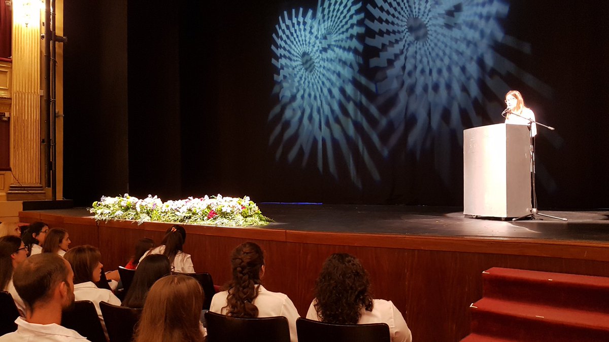 ANEP_Uruguay's tweet photo. La Maestra Magdalena Bonino Terra habla en representación de la nueva generación de egresados https://t.co/uiRiY9KLfK