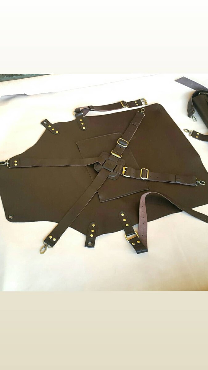 Myhandsleather's tweet photo. Hello guys!
Bagi yang mau punya apron silahkan mampir ke toko kami DUSENU Tokopedia
https://t.co/APmdk2stGu
Atau check Instagram kami @myhandsleather
Harga mulai 810K
Kulit sapi asli loh bukan sintesis
#coffee #kopi #Aprons #Apron #ApronKopi #nyeduh #pouring #V60 #grinder #kettle https://t.co/UfsBb5gHZn