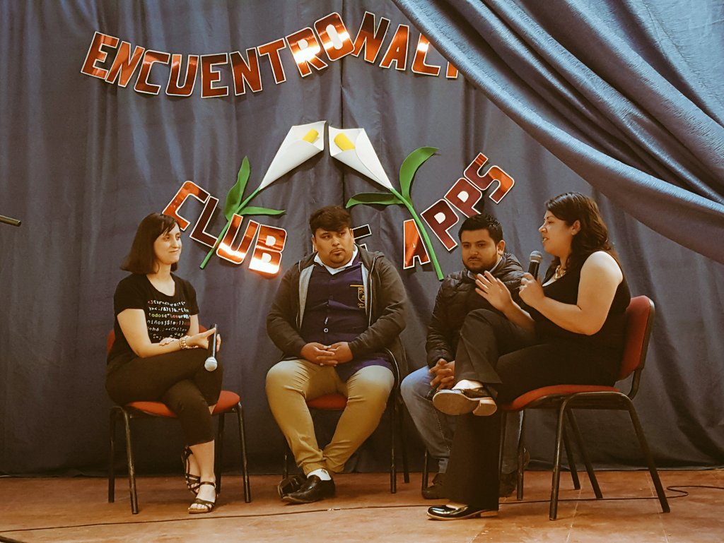 PTIChile_'s tweet photo. ¿Qué tiene qué  pasar para que en todos los colegios de Chile los niños y niñas programen?  Una de las respuestas es, motivar a los docentes. #EncuentroClubDeApps COQUIMBO. #programaTusIdeas https://t.co/ovfH4ZJHTp