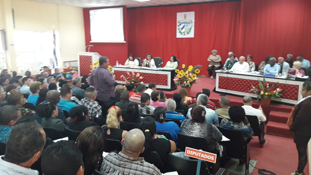GobCamaguey's tweet photo. Reflexiona presidente de @AsambleaCuba en sesión @apppcamaguey que deben buscarse las causas de los problemas sin justificaciones  para poder solucionarlos con eficacia e insiste en necesidad de cumplir lo que corresponde.
@miriambsarroca @anamarianpp @AndresDiputado https://t.co/wDW7xDV1Yg