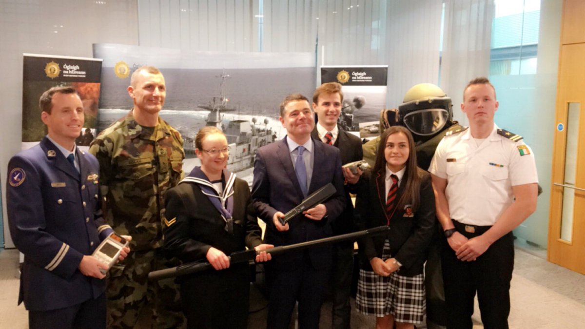 SLifecareers's tweet photo. Our launch event today in @NorthernTrust with @Paschald @defenceforces @IrishAirCorps @naval_service https://t.co/s0qMFNJuRR