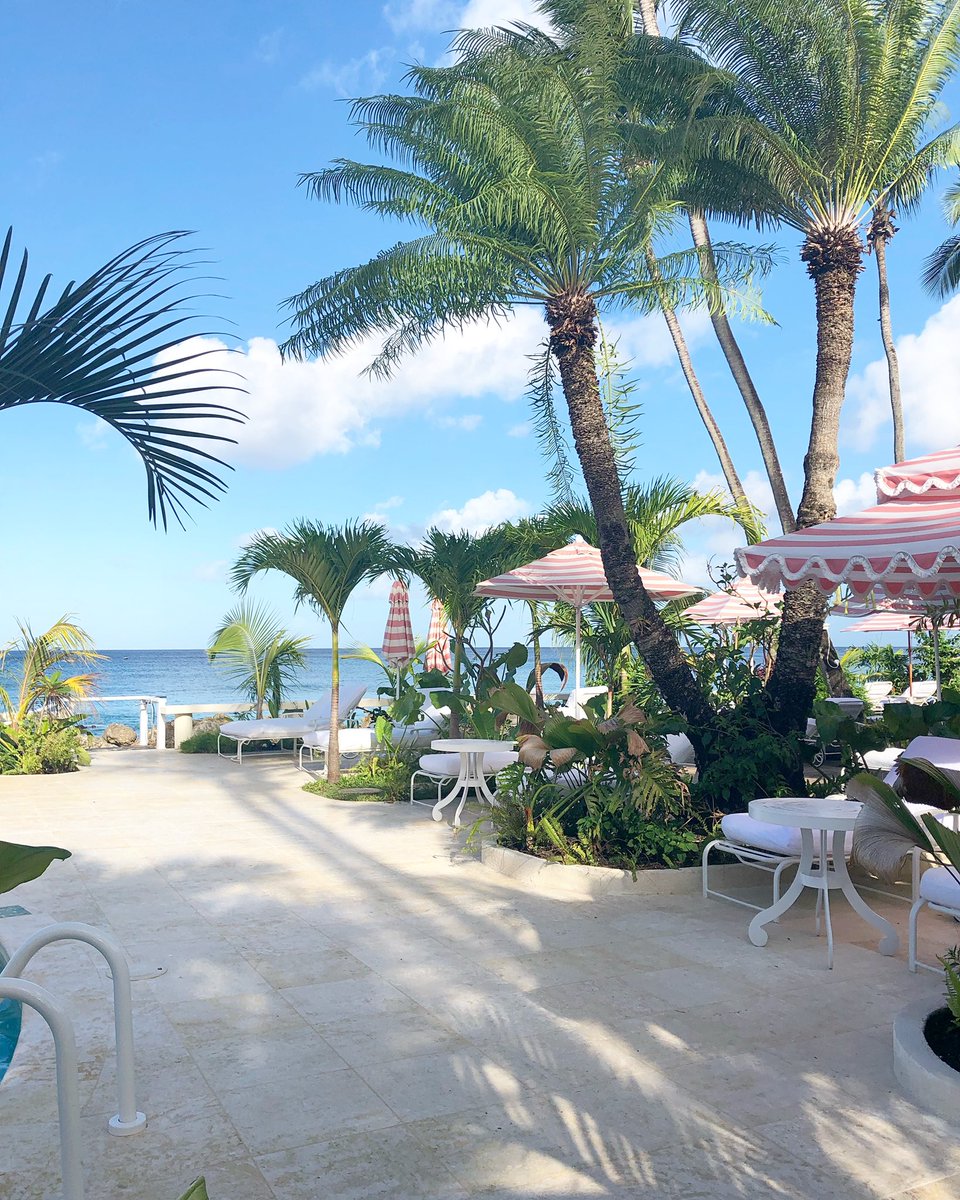 Loungers and lazing. The best way to start the weekend. 
#CobblersCove #Barbados #LoveBarbados #RelaisChateaux #Carewhereyoustay