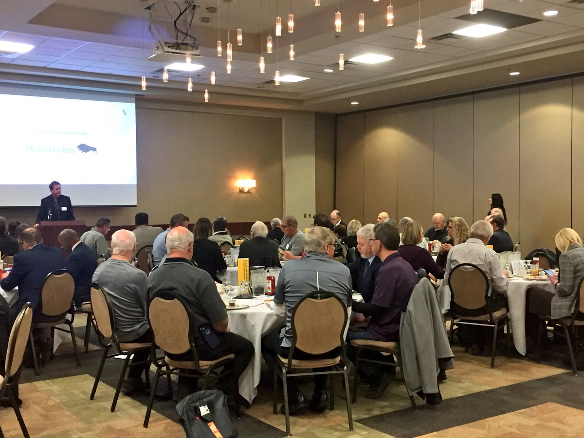 JaniceLukes's tweet photo. Packed room @WinnipegMetro w/ Mayors/Reeves &amp; Councillors of Metropolitan Region~the powerhouse of the Province Joined w/ my Wpg colleagues @ShawnNason @MarkusAChambers @jbrowaty @ScottGillingham #Partnerships #CollectiveCapacity #Integration https://t.co/TtosnXBjBt