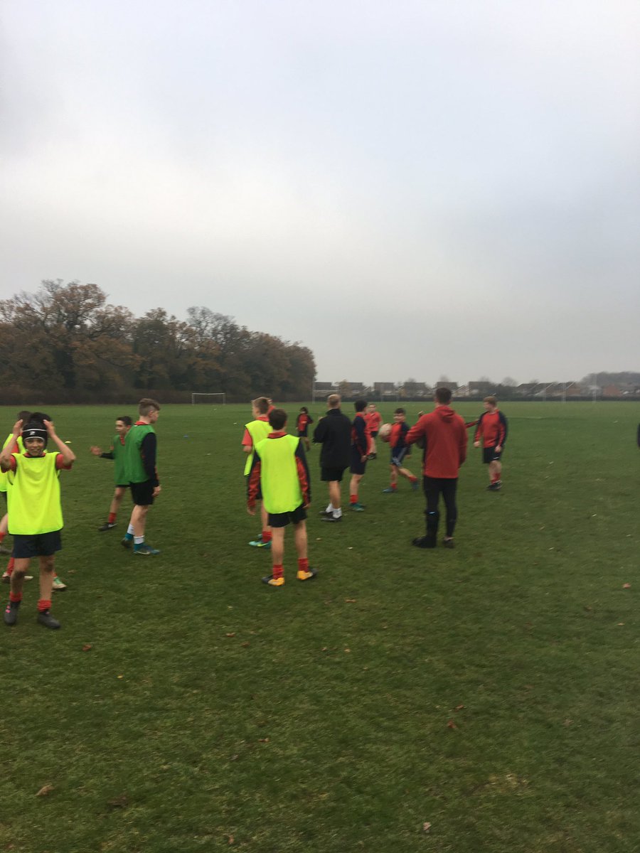 LongsandsPE's tweet photo. Great to welcome back ex student Lucas Town to work with some of our Year 8 students. Lucas is now studying at the University of Gloucester studying Sports Coaching #sandsproud #thankyou #workhardtoachieve @LongsandsNews https://t.co/NidT43JCY7